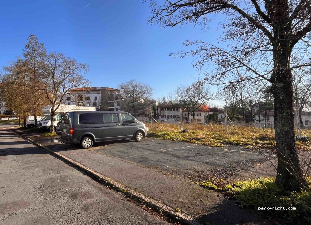 (64100) Bayonne - 1 Allée André Feuillerat — foto