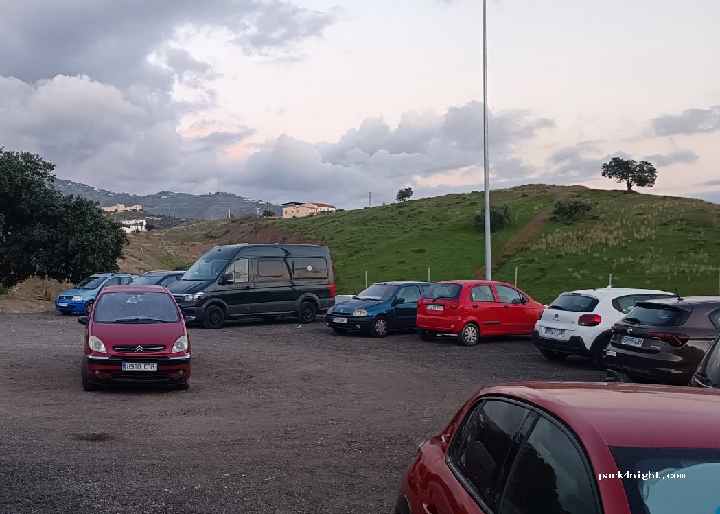 (29700) Vélez-Málaga - 1E Urbanizacion la Fortaleza — foto 2