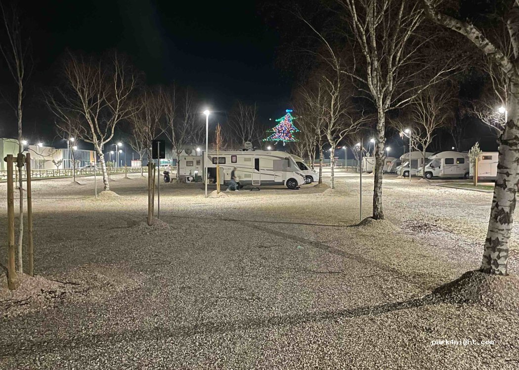 Suprema Sport Village area sosta camper — foto 5