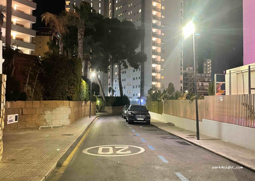 (03501) Benidorm - 4 Calle Primavera — foto