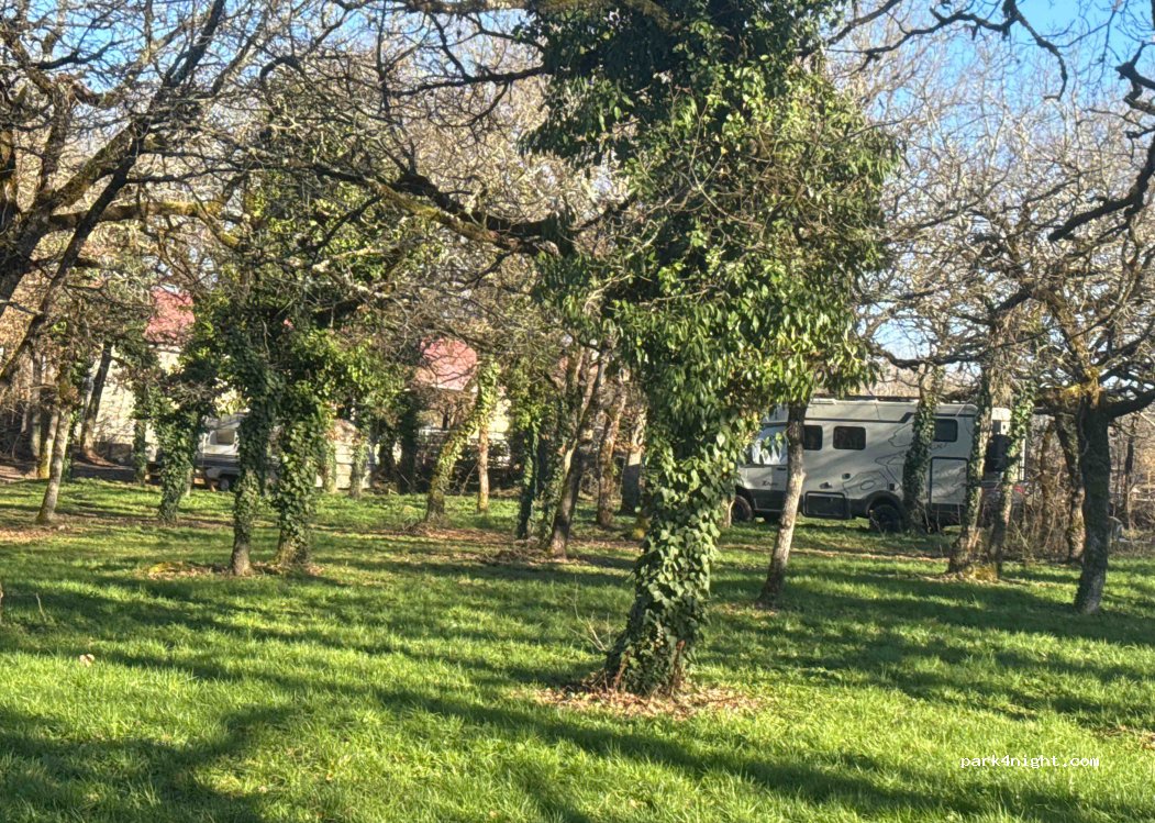 (46230) Belfort-du-Quercy - 900 Servie — foto