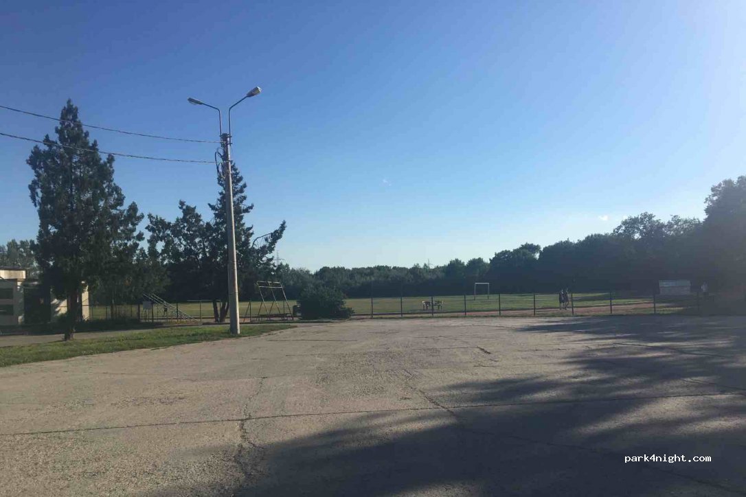 () Buzău - Parcare Stadion Atletism — foto 2