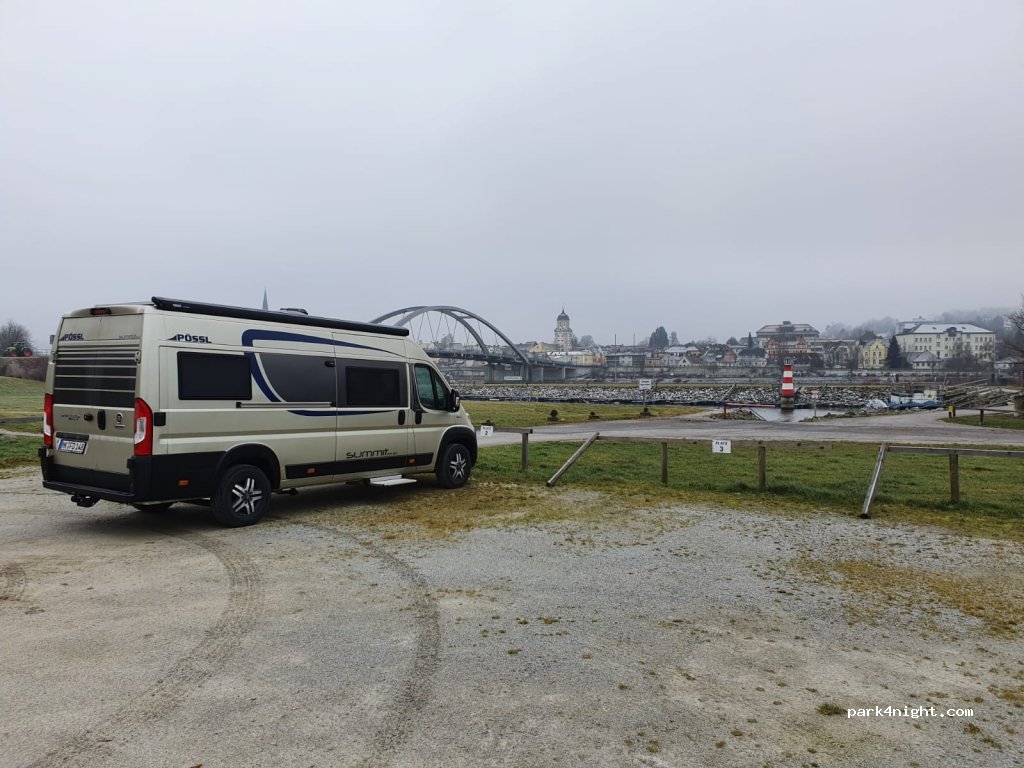 Camping Stellplatz Yachthafen Vilshofen an der Donau — foto
