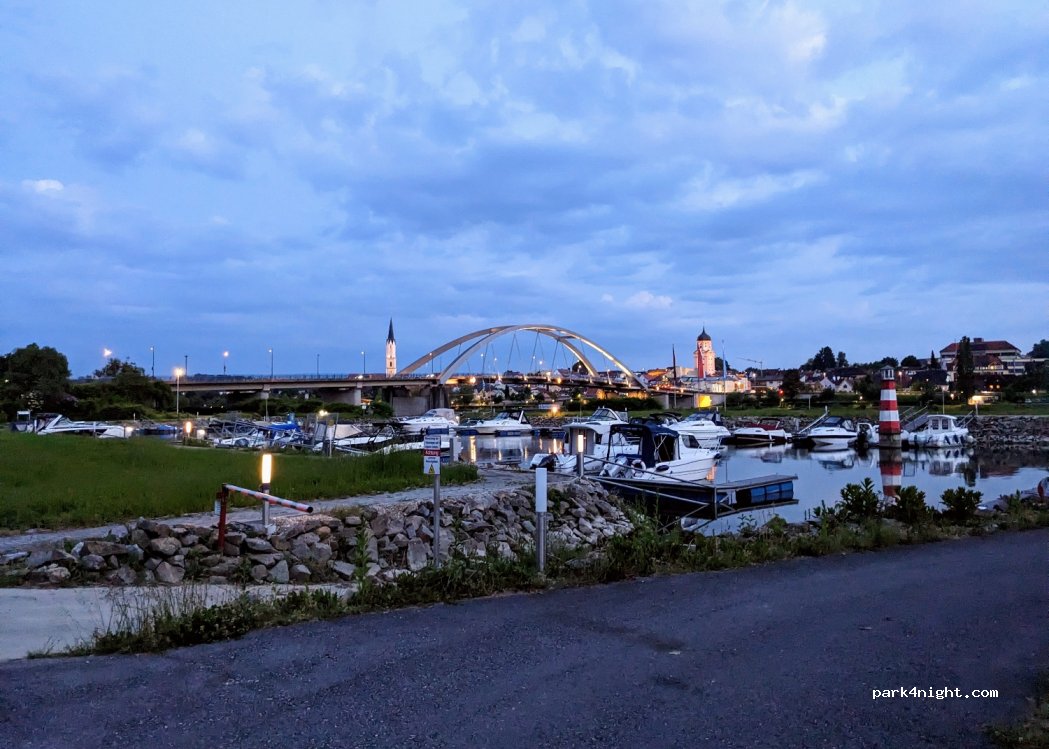 Camping Stellplatz Yachthafen Vilshofen an der Donau — foto 2