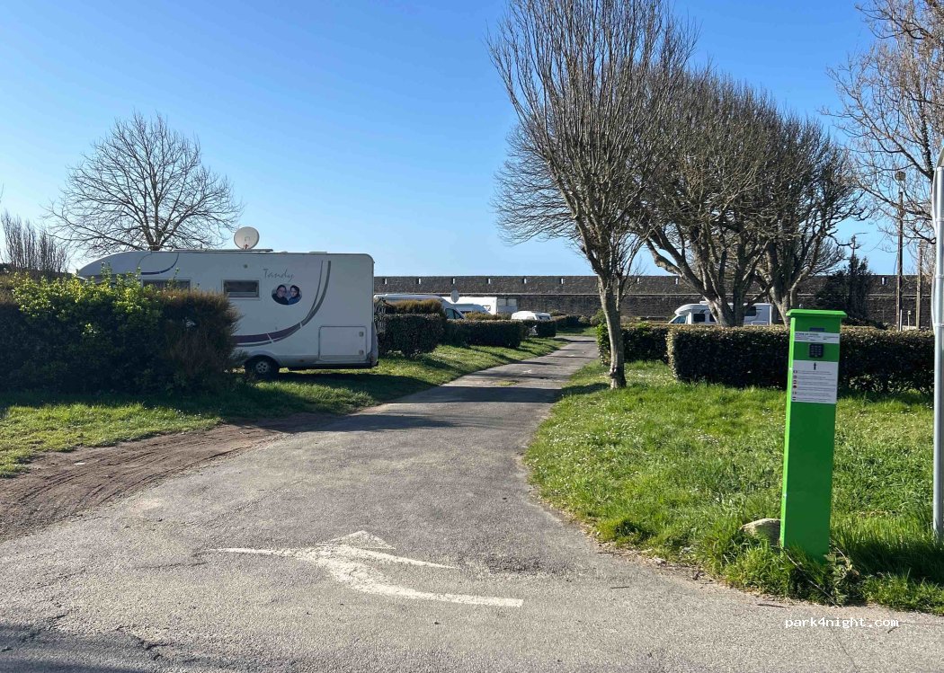 (56290) Port-Louis - 1 Rue des Récollets — foto 2