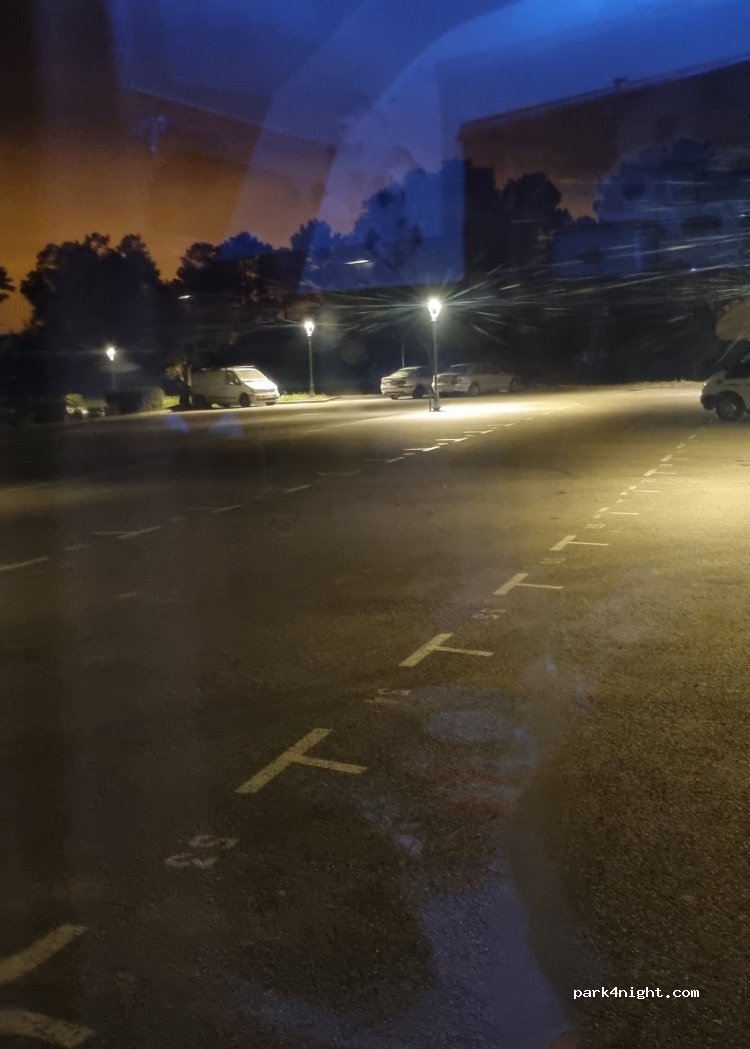 (83310) La Mole - 2 Rue du Courrier Sud — foto