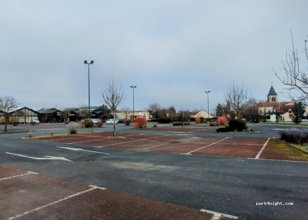 (03110) Charmeil - Route de Saint-Pourçain — foto