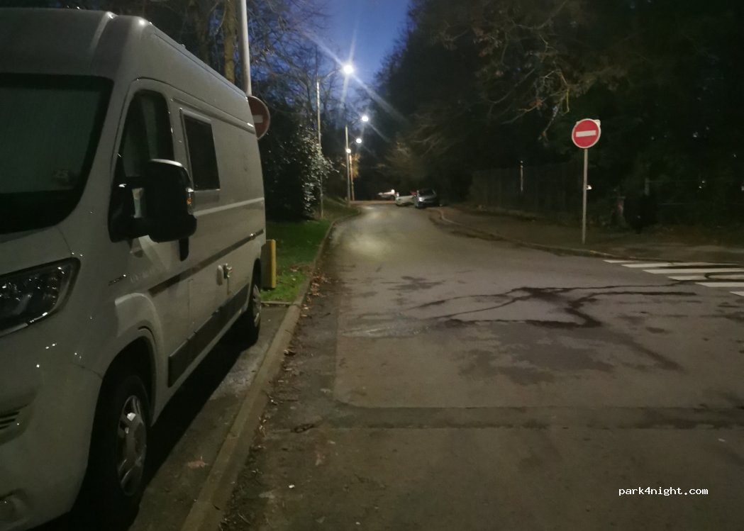 (77420) Champs-sur-Marne - 7 Chemin du Canal — foto 4