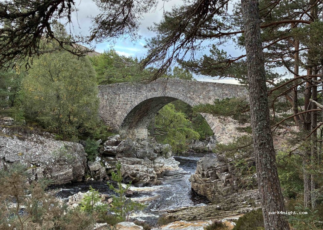 (IV23 2PX) Gorstan - Unnamed road — foto