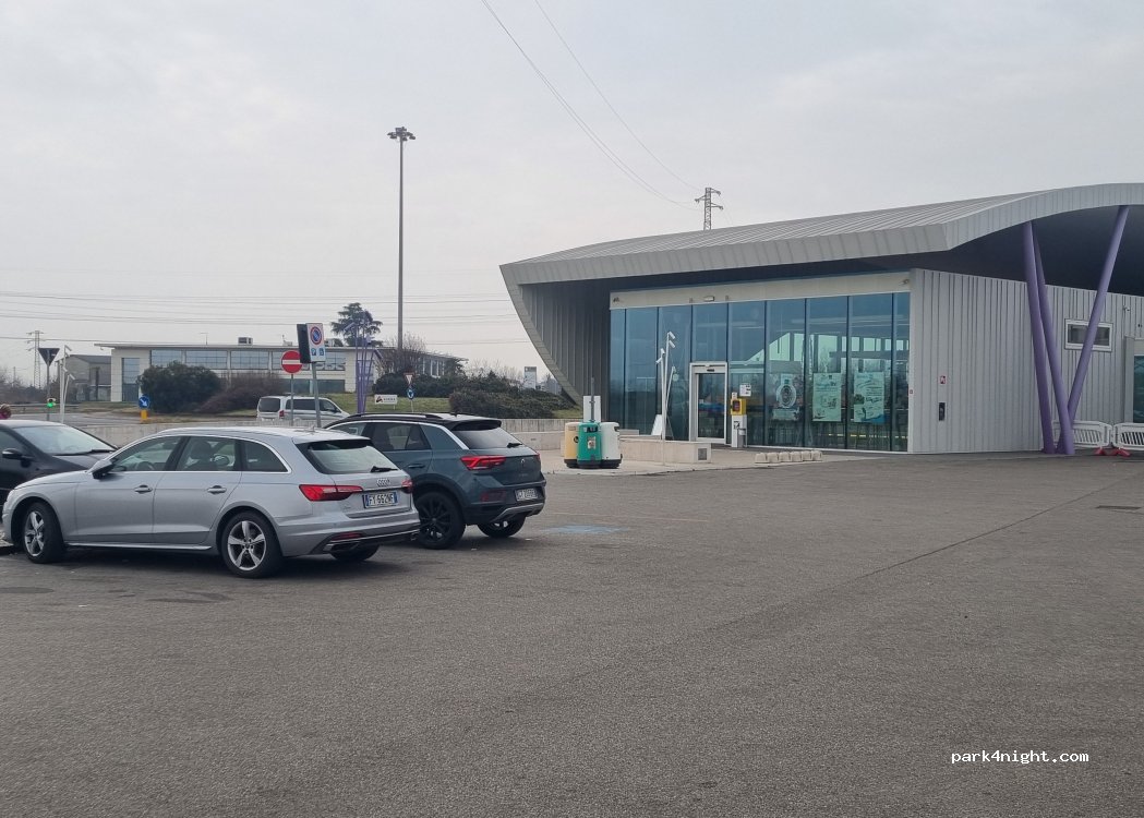 (36066) Sandrigo - 32 Viale della Repubblica — foto