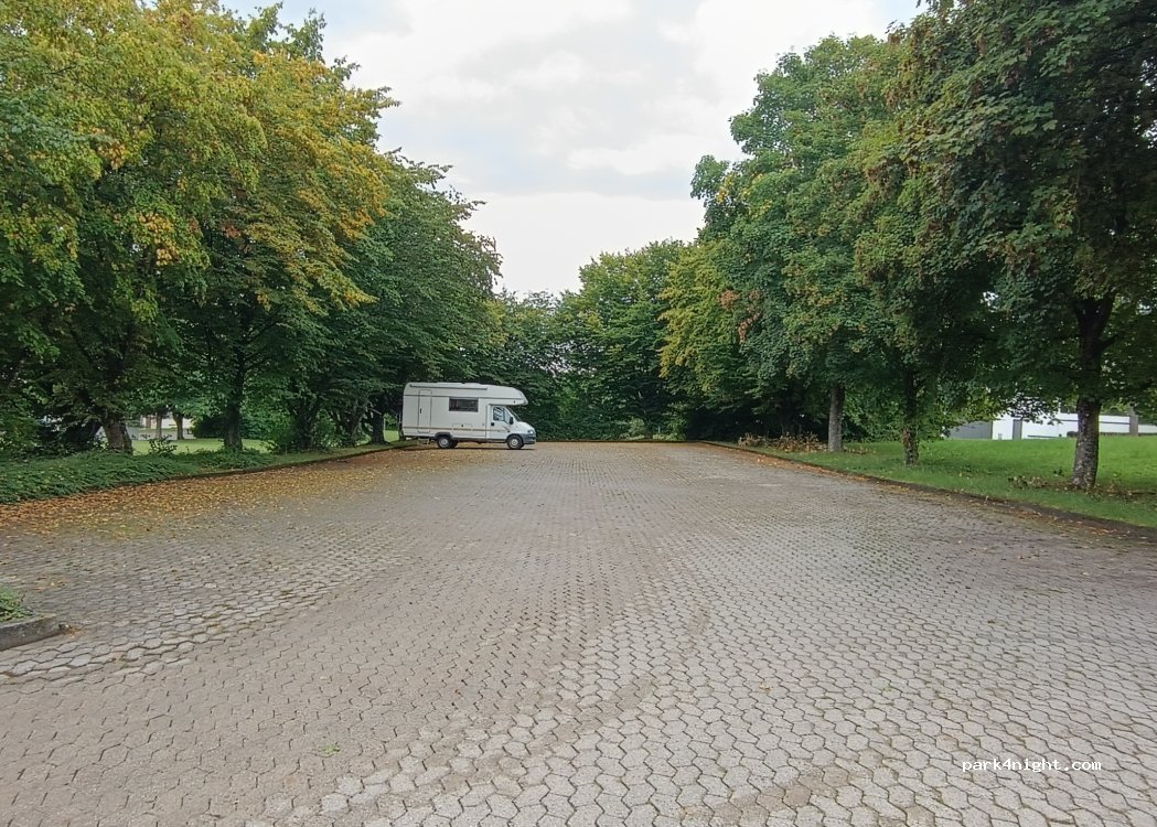 (74564) Crailsheim - 84 Beuerlbacher Straße — foto
