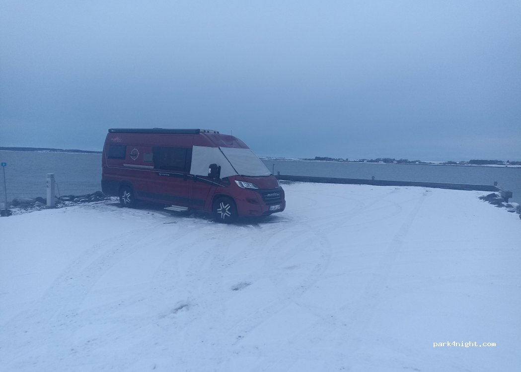 Autocamper parking Nykøbing Mors Marina — foto 4
