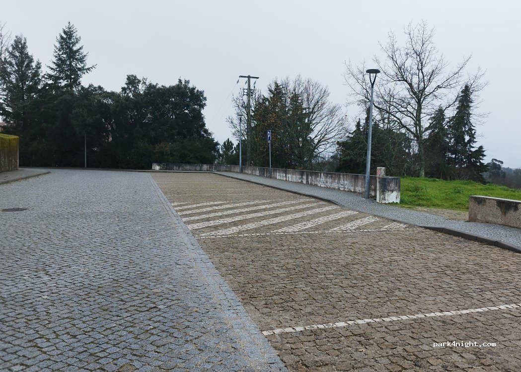 (6360) Celorico da Beira - 47 Avenida Doutor Marques Fernandes — foto