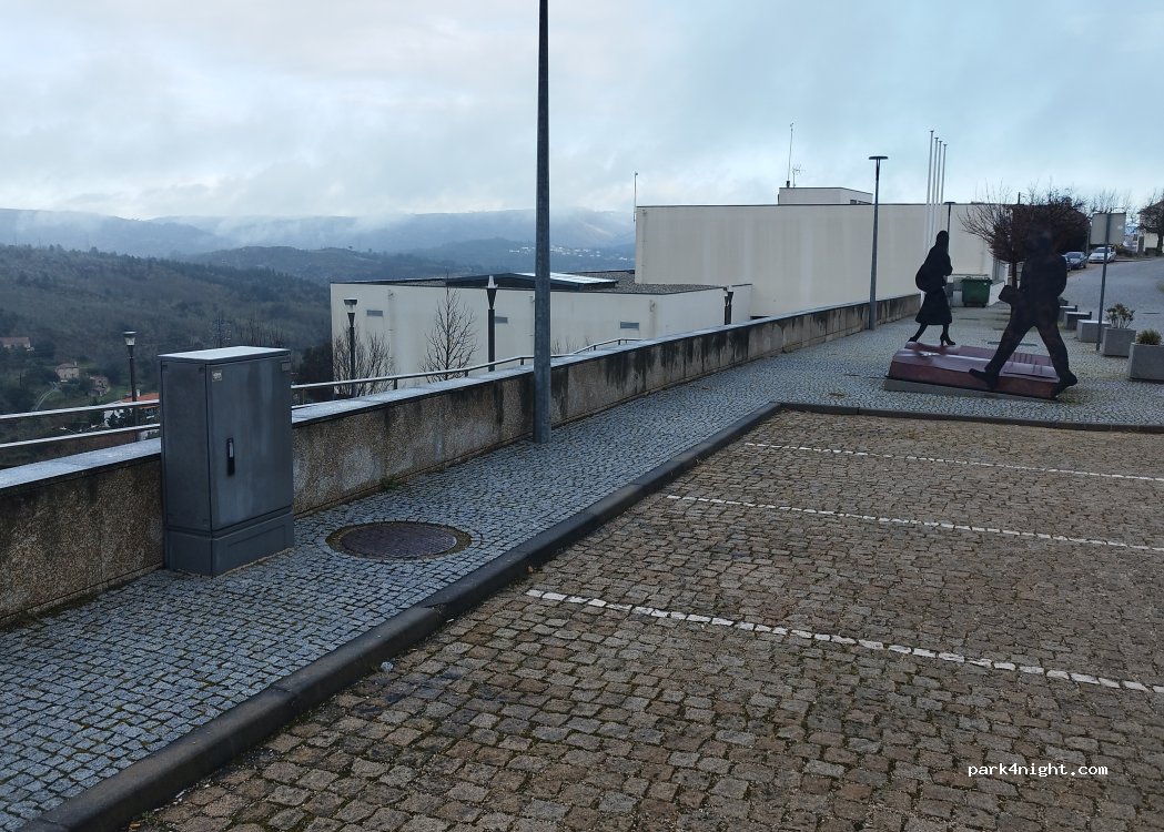 (6360) Celorico da Beira - 47 Avenida Doutor Marques Fernandes — foto 2