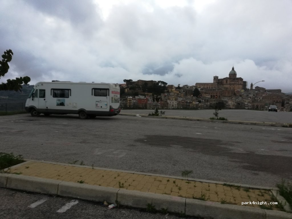 (94015) Piazza Armerina - Salita Cappuccini — foto 2