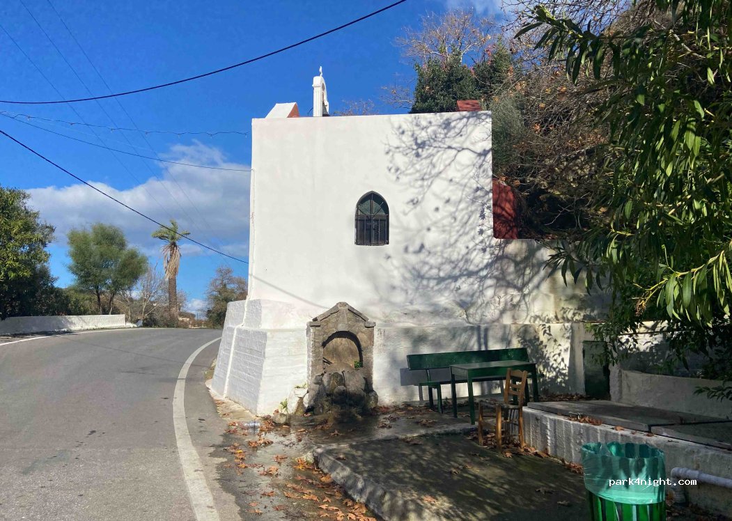 (731 00) Chania - Vasiliou Poulaka — foto 2