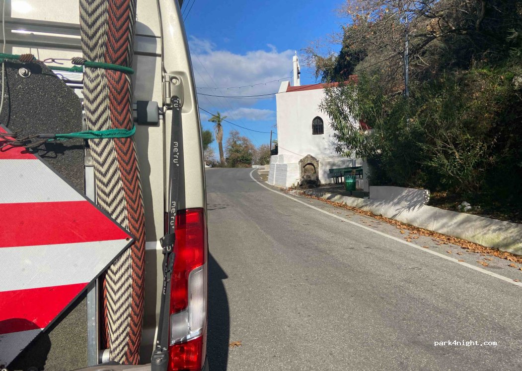 (731 00) Chania - Vasiliou Poulaka — foto 3