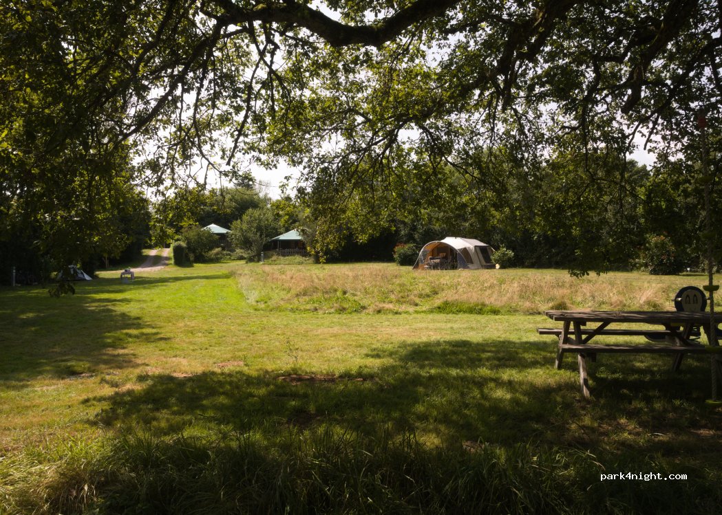 Hôtel Camping sur Yonne — foto 2