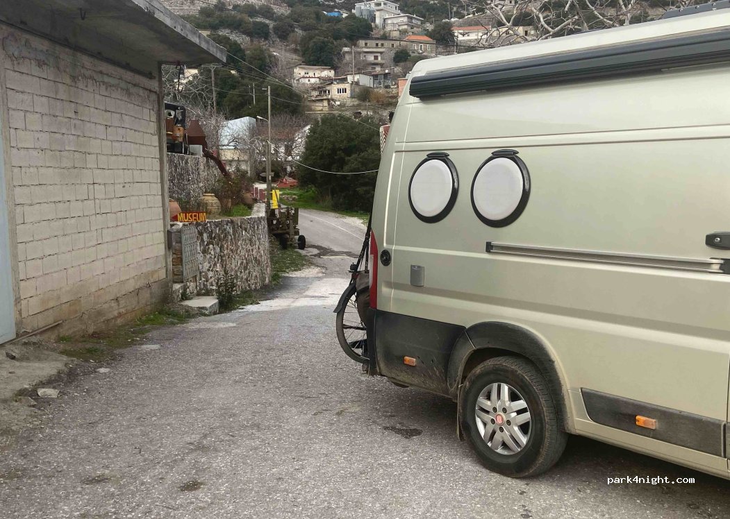 (730 11) Askifou - Unnamed Road — foto