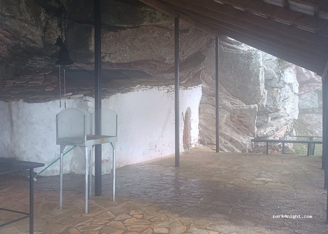 (245 00) Tripyla - Unnamed Road — foto 2