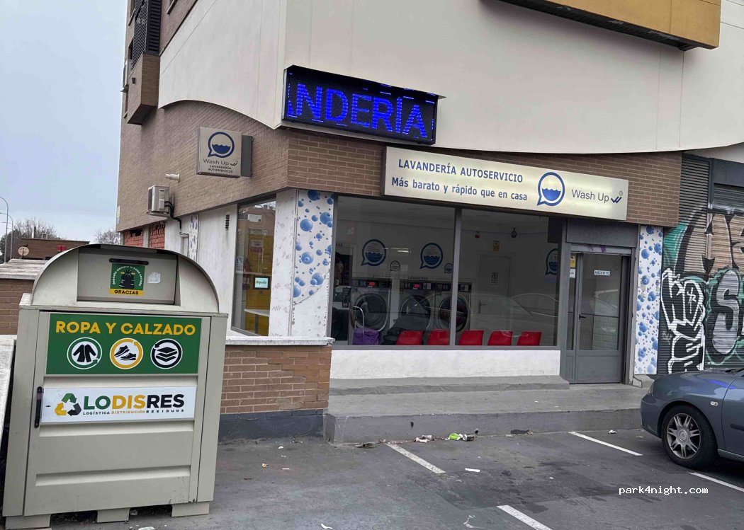 (28032) Madrid - 40 Calle de Ladera de los Almendros — foto