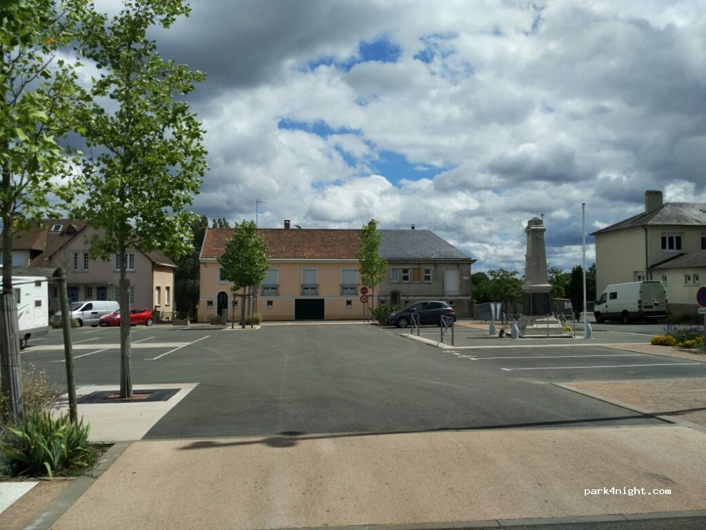 (72210) La Suze-sur-Sarthe - 5 Boulevard Henri Wille — foto 2