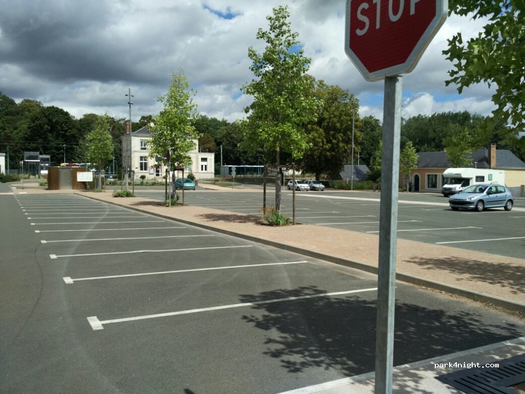 (72210) La Suze-sur-Sarthe - 5 Boulevard Henri Wille — foto 3