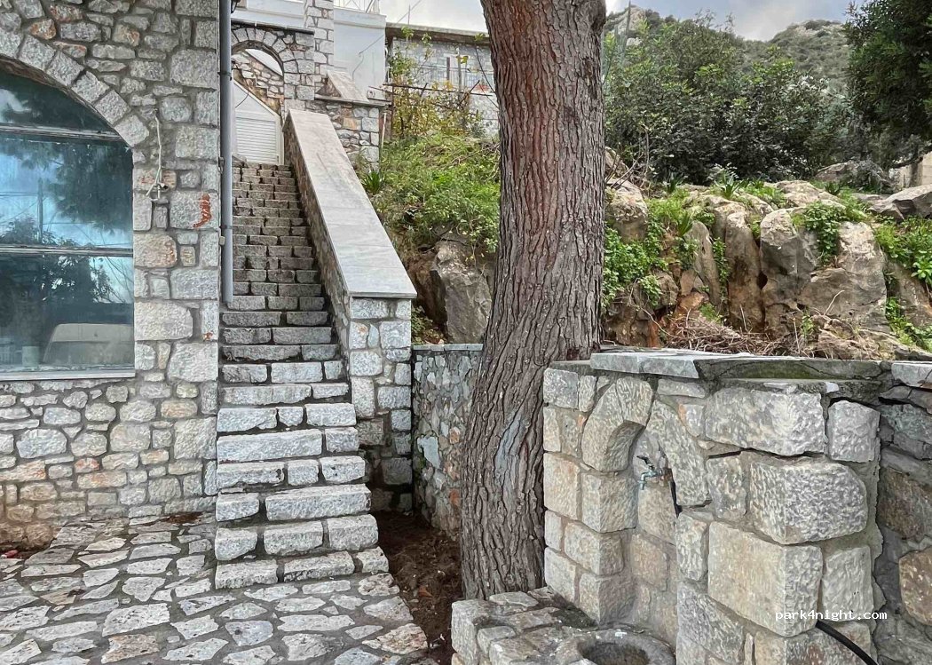 (230 71) Kokkala - Eparchiaki Odos Chosiariou-Gerolimena — foto 2