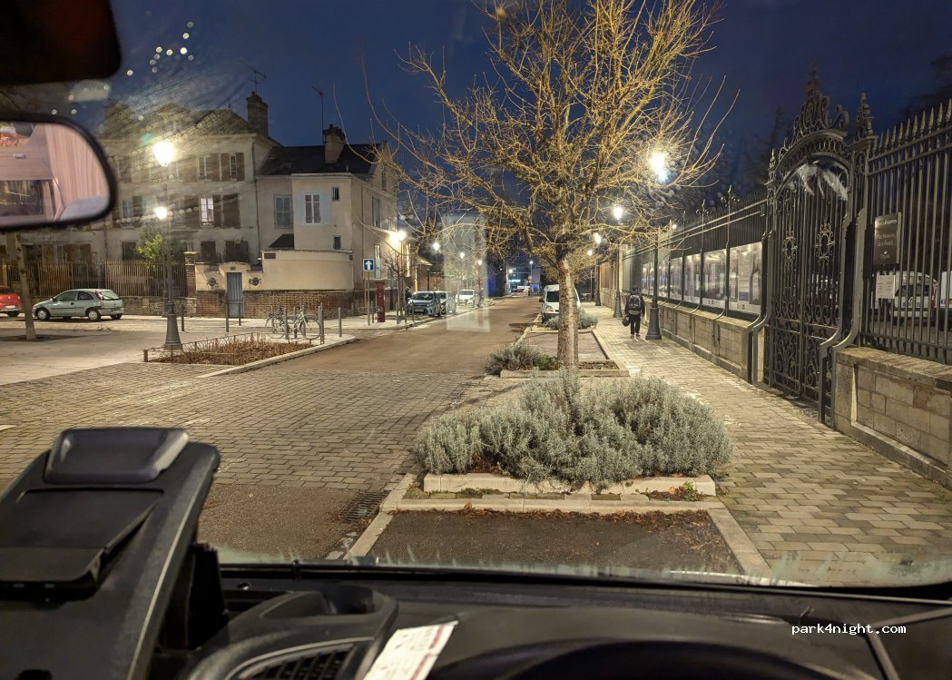(10000) Troyes - 13 Rue des Cordeliers — foto