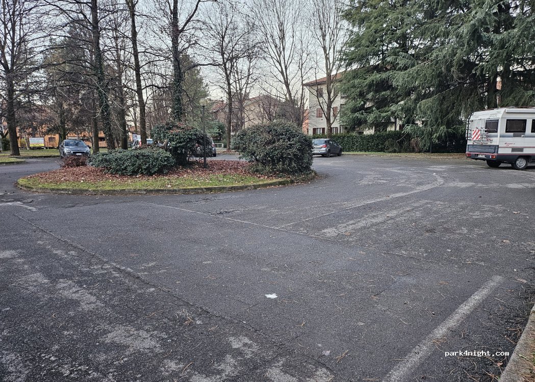 (20841) Carate Brianza - 12 Via XXV Aprile — foto