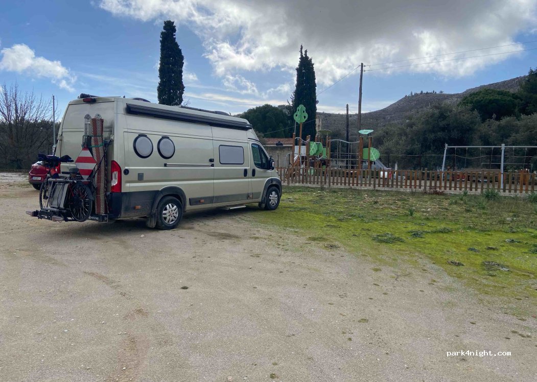 (730 11) Anopoli - Unnamed road — foto