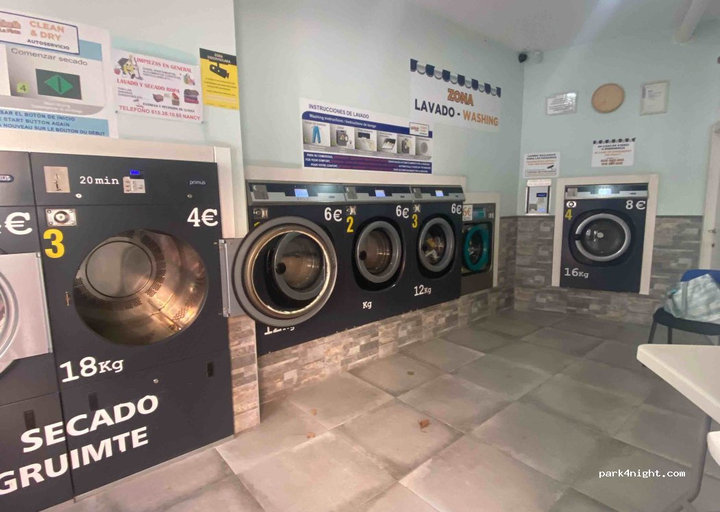 (03710) Calp - 22 Carrer la Pinta — foto