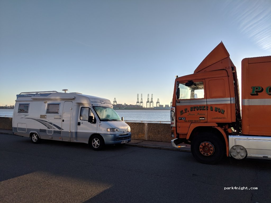 (CO12 3NL) Harwich - 59 Harbour Crescent — foto