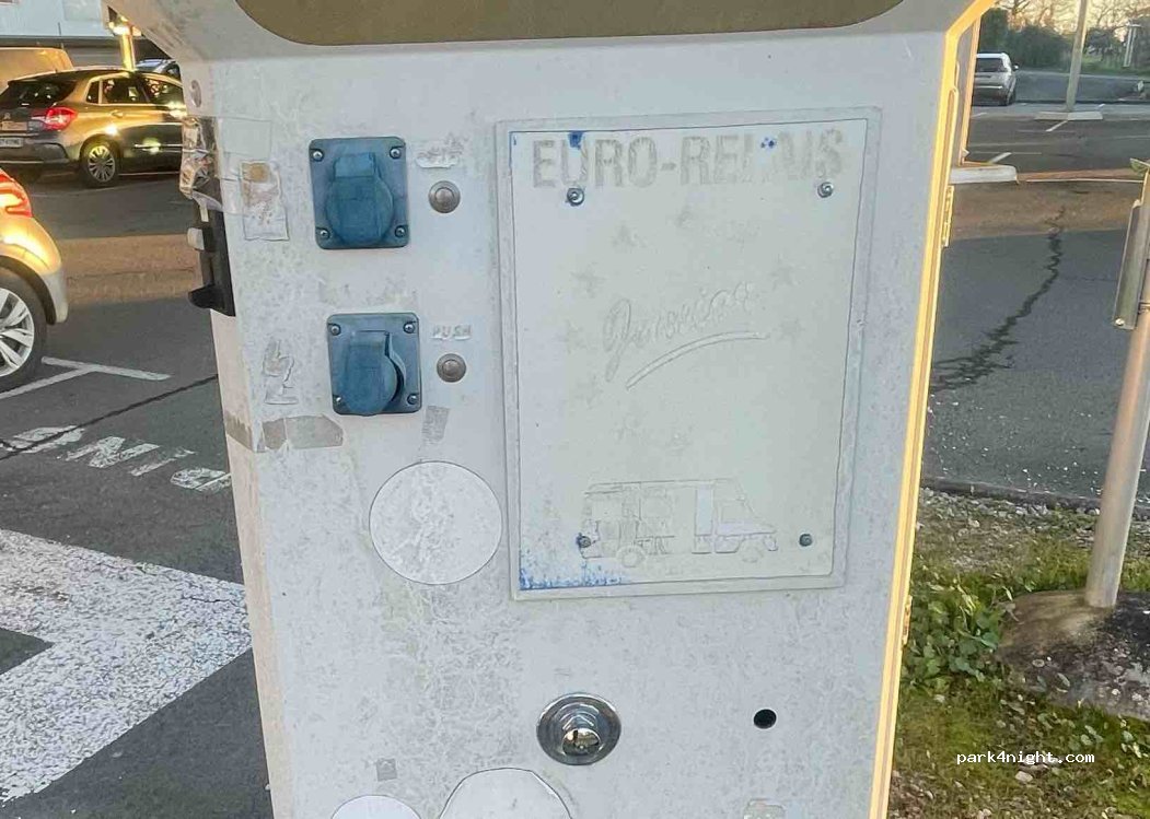 (24300) Nontron - 26 Avenue Jules Ferry — foto