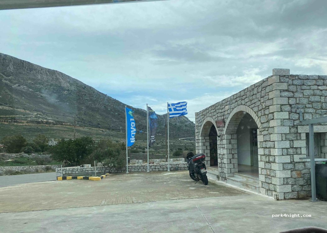 (230 71) Gerolimenas - Epar.Od. Chosiariou-Gerolimena — foto 2