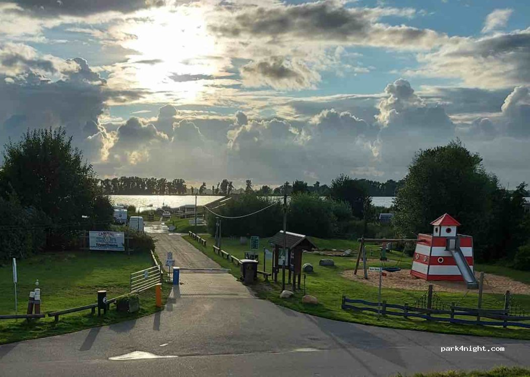 Weserhenne Sandstedt vor dem Deich — foto 5