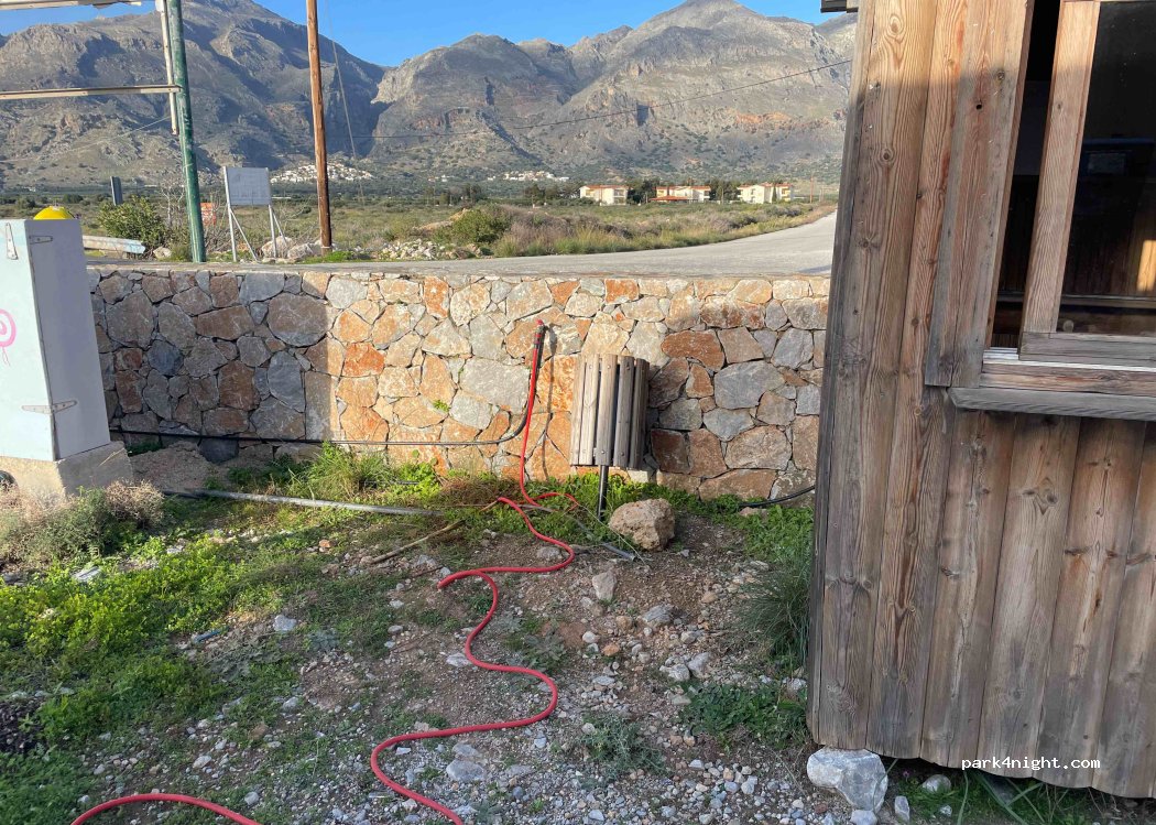 (730 11) Fragkokastello - Unnamed Road — foto