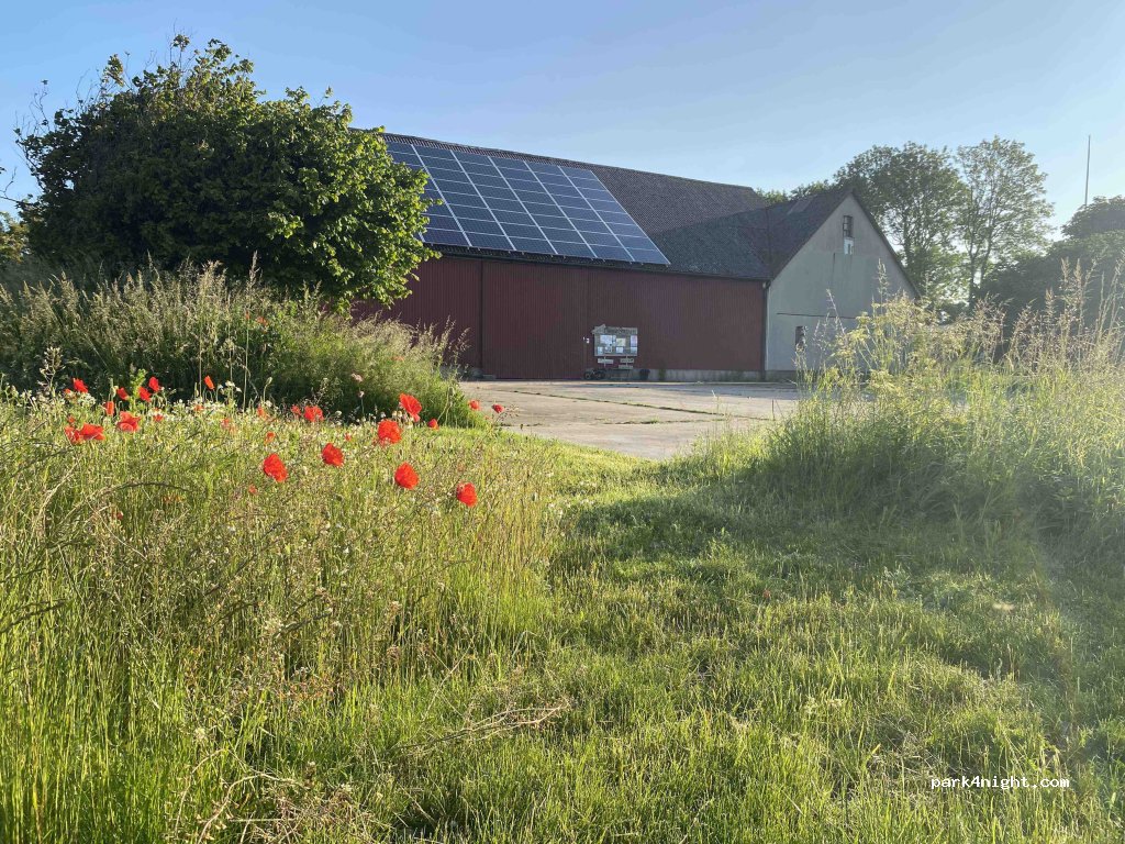 Gården Fårabäck Ställplats på Lundaslätten — foto 5