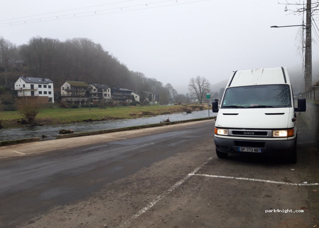 (5550) Vresse-sur-Semois - 2 Rue de Mont les Champs — foto
