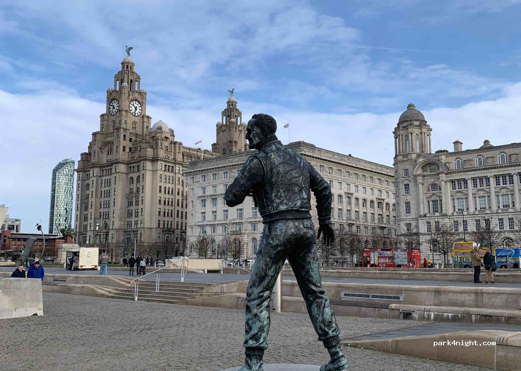 (L3 1HU) Liverpool - Suite 10 Pier Head - Seacombe — foto