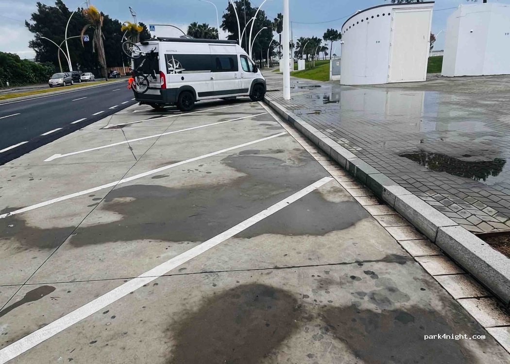 (21001) Huelva - 3 Avenida Francisco Montenegro — foto 4