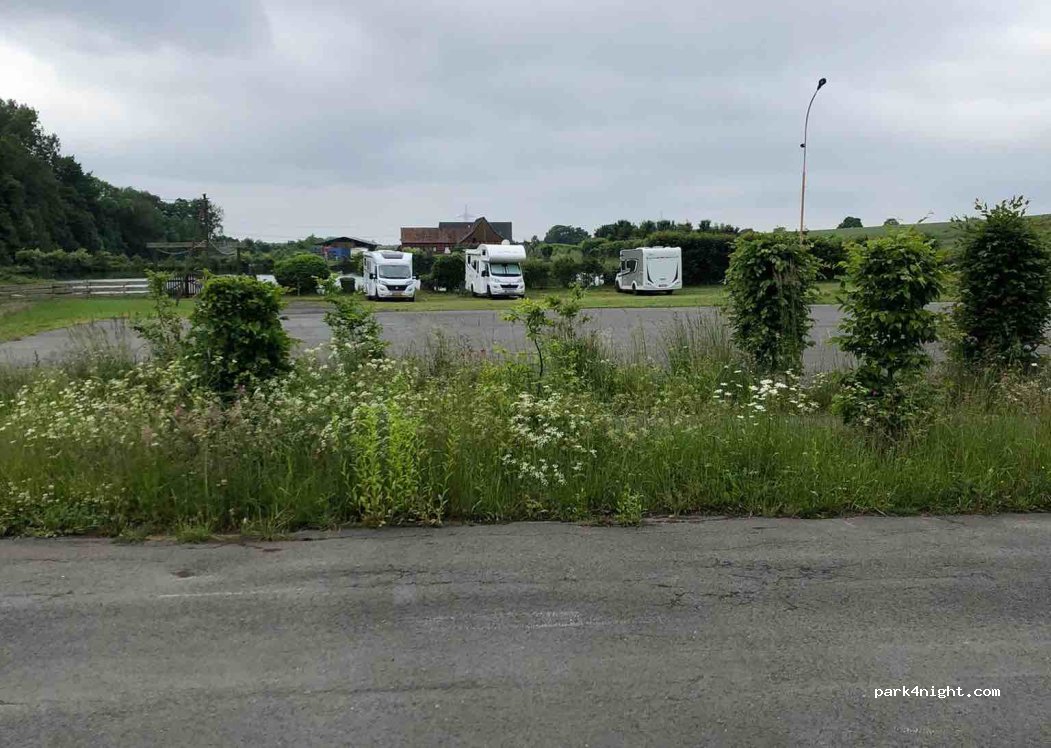 Wohnmobilstellplatz Halle — foto 3