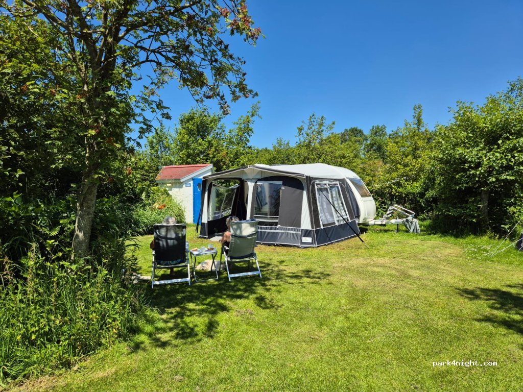 Aan Noordzee camping en vakantiehuizen — foto