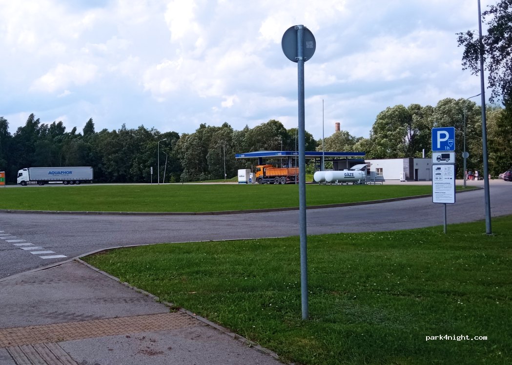 (4701) Valka - 80 Rīgas iela — foto