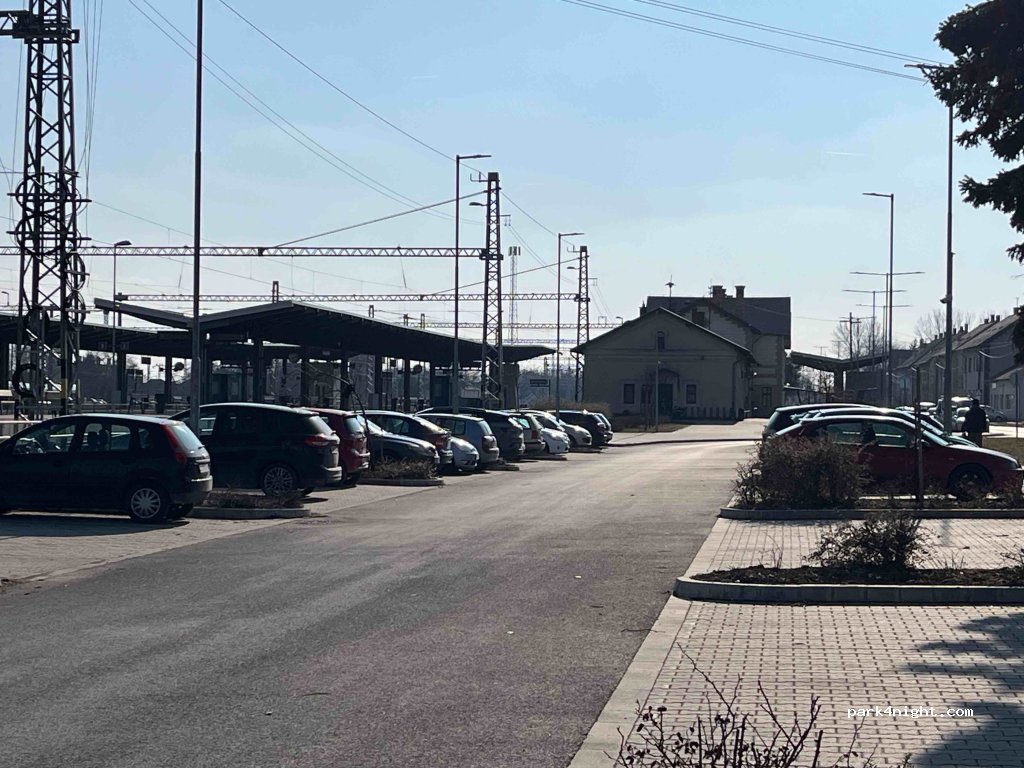 (2490) Pusztaszabolcs - 23 Sport utca — foto 2
