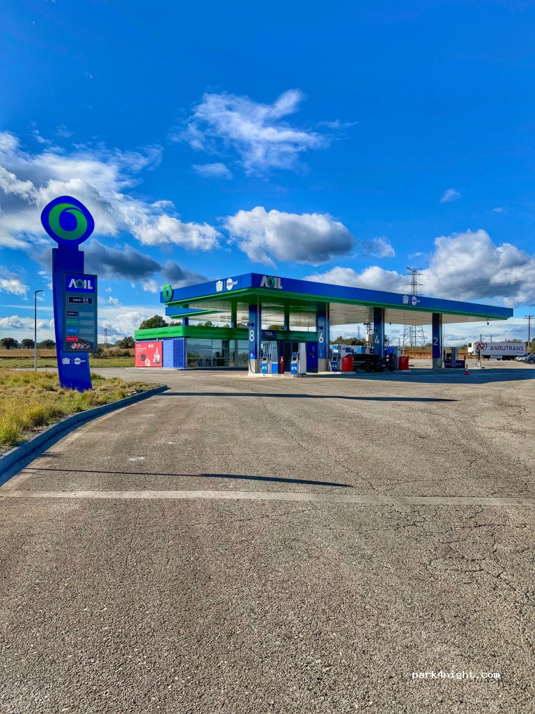 Service station - Área Camper AOIL Energy — foto