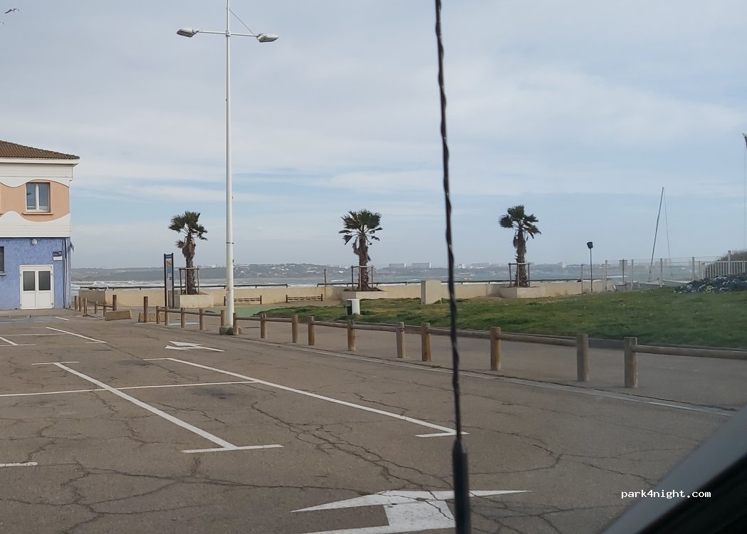 (13270) Fos-sur-Mer - 230 Avenue du Sable d’Or — foto