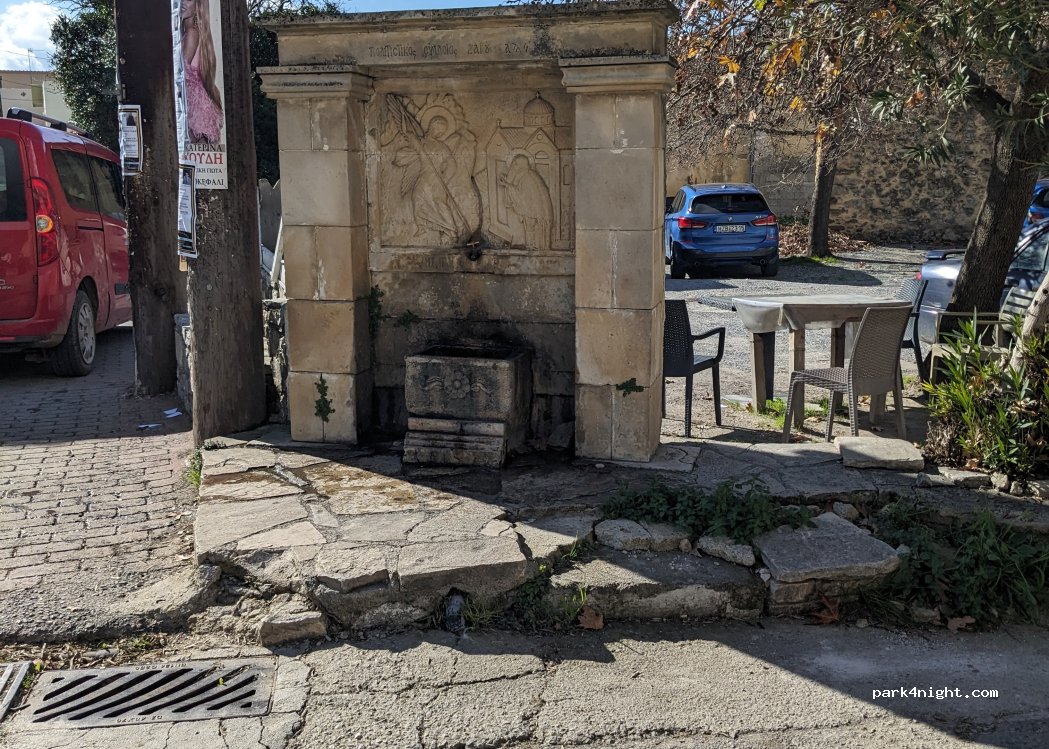 (700 02) Zaros - 255 Eparchiaki Odos Agias Varvaras - Lochrianou — foto