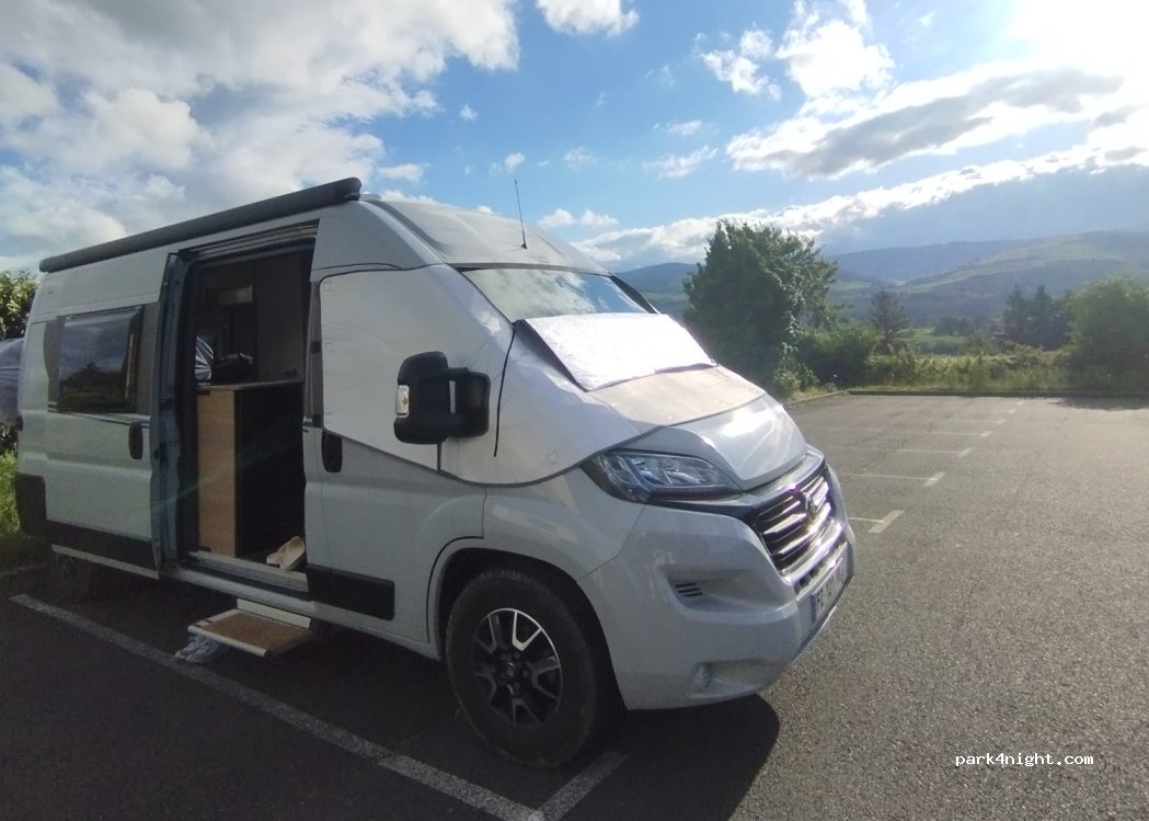 (71850) Charnay-lès-Mâcon - 77 Place du Bourg — foto 4