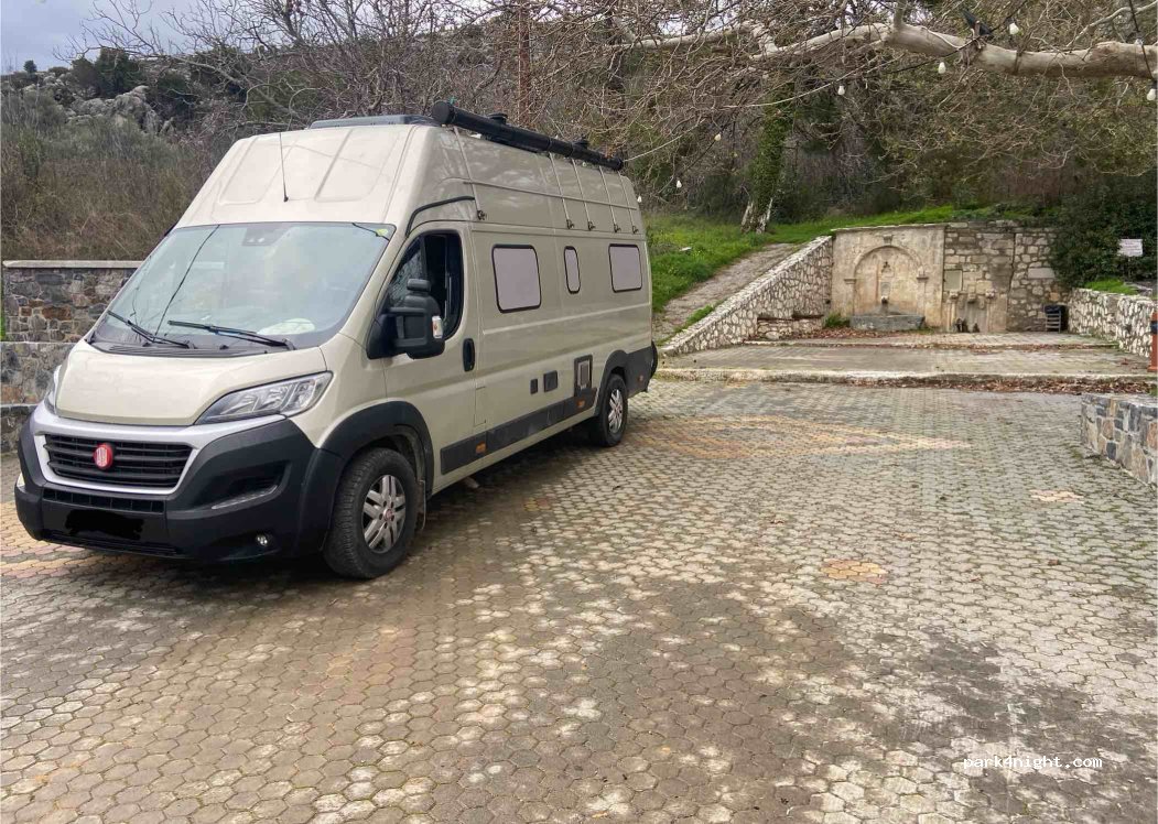 (740 51) Kamariotis - Unnamed Road — foto 3